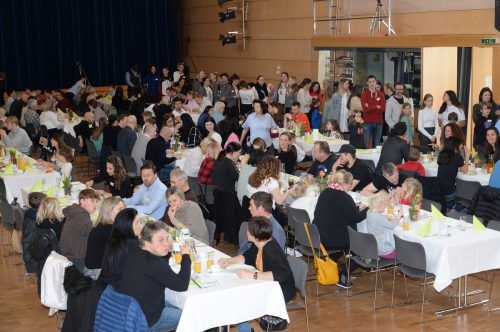 Die Gemeinde Mäder lud zum Vereinsbrunch in den J.-J.-Ender-Saal.