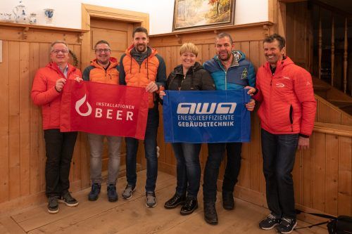 Die neuen Torflaggen stehen dank der Sponsoren zum Einsatz bereit und werden bei den Skirennen des Wintersportvereins Au ihren Dienst tun. MAM