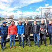 Stadt Hohenems weiht neuen Bus für Sportvereine ein