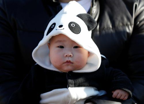 Durch die niedrige Geburtenrate altert Japan so schnell wie kein anderes Land. ap