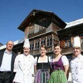 Zwei Hauben nach Dornröschenschlaf