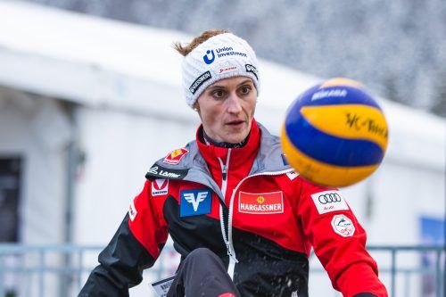 Voller Fokus von Eva Pinkelnig in Richtung Sieg im Gesamtweltcup. gepa