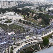 Justizreform in Israel vorerst verschoben