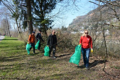In Wolfurt helfen bei der Landschaftsreinigung wieder alle zusammen.⇒hapf
