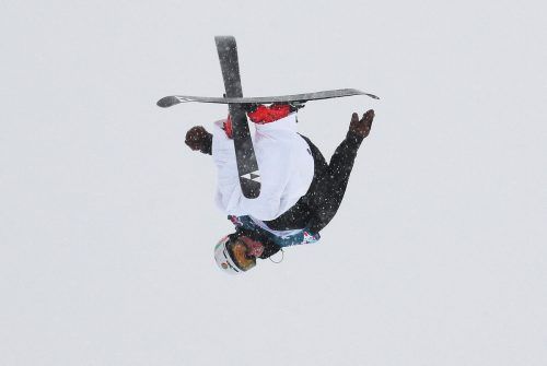 Lukas Müllauer gewann mit WM-Silber im Big Air erste Medaille für Freeskier. Reuters