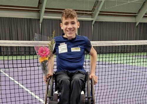 Maximilian Taucher gewinnt im niederländischen Dooren den Einzel- und Doppelbewerb. mima