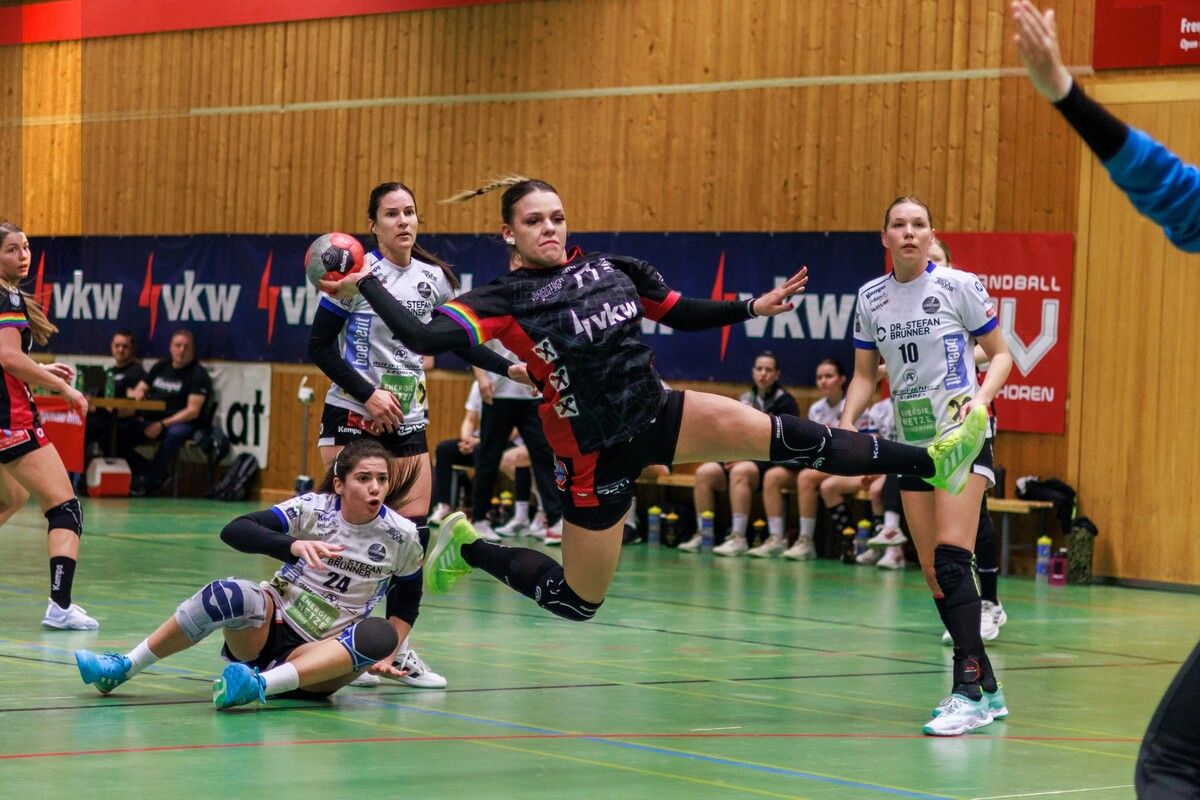 Für SSV-Schoren-Kapitänin Gladovic ist es das letzte Derby. Die 26-Jährige wird im Sommer ihre aktive Karriere beenden.⇒Verein