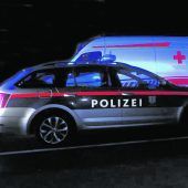 Autofahrerin bei Kollision mit Lkw schwer verletzt