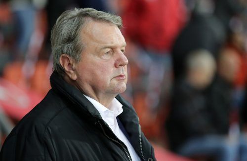 Schiri-Boss Robert Sedlacek will bezüglich des runden Tischs noch abwarten. gepa
