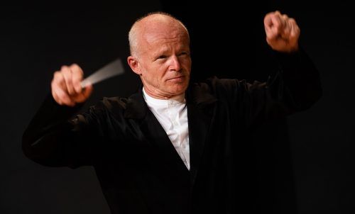 Thomas Zehetmaier leitet das Orchester seit drei Jahren.