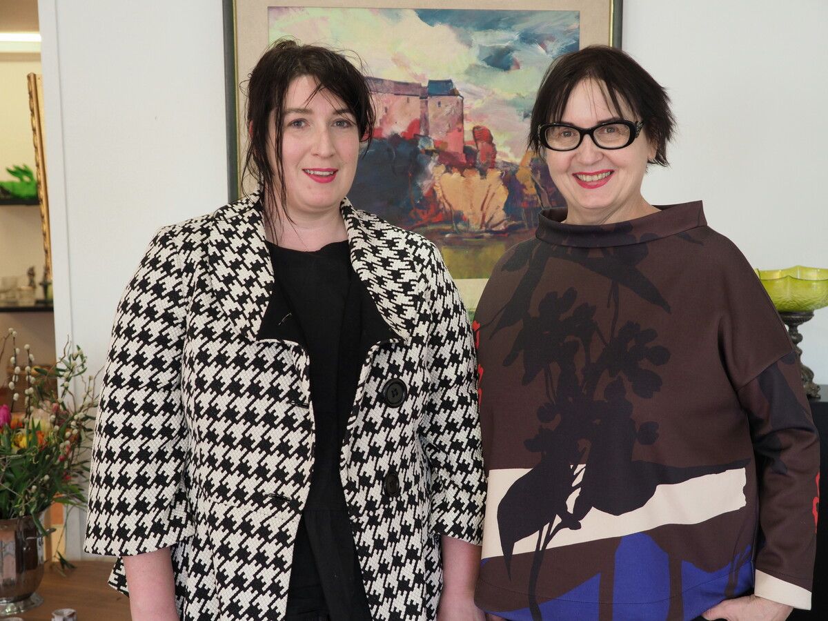 Elisabeth Heidinger ist Geschäftsführerin des Carl Lampert Forums. Hier zu sehen mit Erika Heidinger. SIE