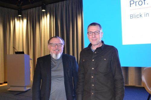 Wachstumskritiker Niko Paech (r.) mit Moderator Thomas Matt.  BI