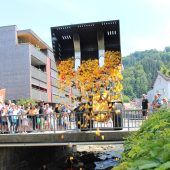 „Black River Duck Race“ für den guten Zweck