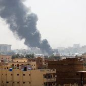 Schüsse und Explosionen in Khartum
