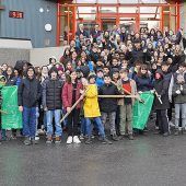 Über 400 Harder Mittelschüler waren auf Dorfputz