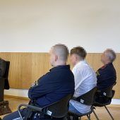 Angeklagt wegen Gewalt und Einbruch