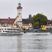 Lindauer Hafen leuchtet wieder