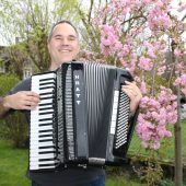 Akkordeonspieler aus Liebe zur Musik