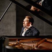 Meister am Piano