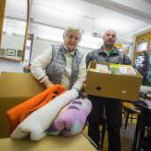 Nähwerkzeug und Stoffe für Moldawien