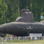 500-Tonnen-U-Boot nach drei Wochen im Museum angekommen