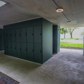 Eine Schlange im Strandbad