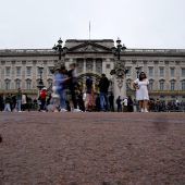 Festnahme und kontrollierte Explosion vor Buckingham-Palast