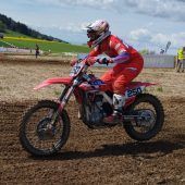 Nach Schulterverletzung zurück auf dem Motocrossmotorrad