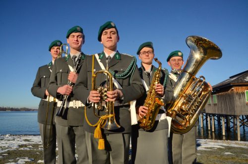 Insgesamt spielen 170 Musikanten aus ganz Vorarlberg beim Musikfest in Bludenz.
MILITÄRMUSIK VORARLBERG