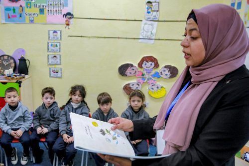 Islamischer Religionsunterricht in Kindergärten und in Schulen. Immer wieder tauchen Fragen zu Vereinbarkeit von Meinungsvielfalt und Religion auf.  Symbol/AFP