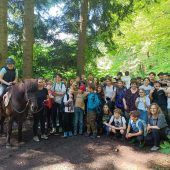 Schüler besuchen ­Literaturweg