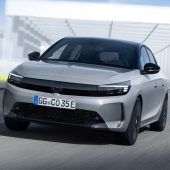 Autonews der Woche Opel frischt den Corsa auf / Facelift für den VW Touareg / Neue Generation des BMW 5er