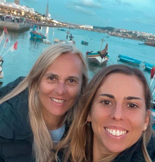 Selfie von Julia Grabher mit Mama Heike, die in Rabat an ihrer Seite war.