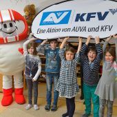 Helmi besuchte die Volksschulen Klösterle und Blons