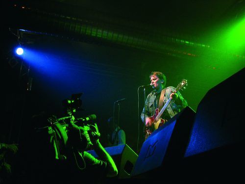 Ausgewählte Songs von Bands, die beim Poolbar Festival aufgetreten sind, werden neu interpretiert und am 11. Juli beim Poolbar Festival live aufgeführt. EoC Best