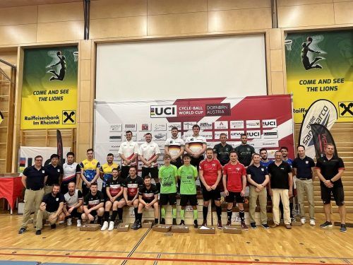 Bei den Profis ging es in der Radhalle heiß her, am Ende siegte die deutsche Mannschaft. RVD