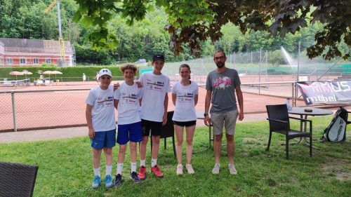 Das Siegerteam des BG Dornbirn (v. l.): Dario Waibel, Robin Blok, Leo Polzer, Natalie Mackowiak und Gabor Kozma. Privat
