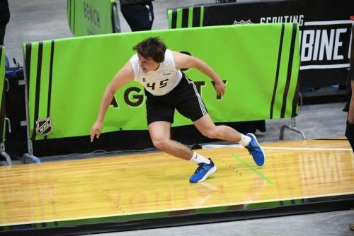 David Reinbacher musste beim NHL Scouting Combine alles geben. Buffalo Hockey