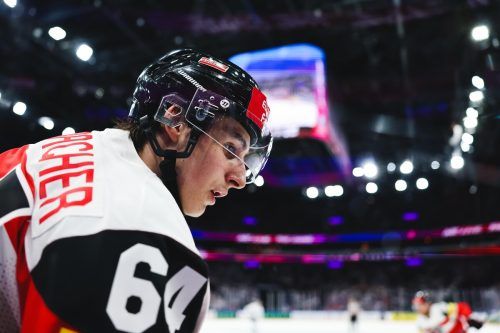 David Reinbacher bei der A-WM im Mai im Spiel der Österreicher gegen Gastgeber Finnland. gepa/ap