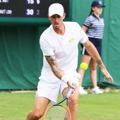 Novak und Rodionov in Runde zwei