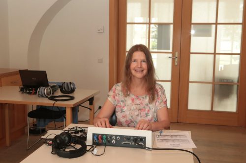 Die in London und Paris ausgebildete Musiktherapeutin Veronika Sageder.  AME