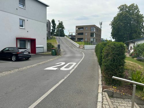 Die Maßnahme soll dazu führen, den Verkehr auf andere Straßen umzulagern und dadurch zu einer Verkehrsberuhigung führen. jma (2)
