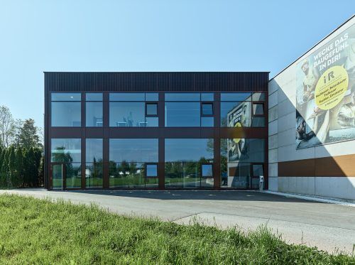 Die neue Lehrwerkstatt für Hoch-, Tief- und Betonbau.  B.Klomfar