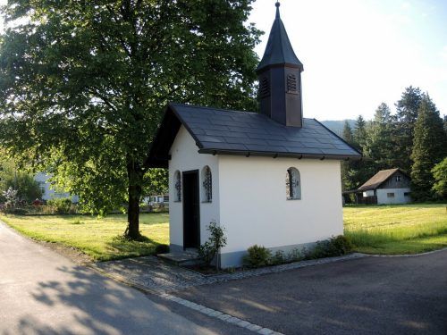 Die Parzellenkapelle Fronhofen in Hörbranz ist ein besonderer Ort, an dem jährlich die Messe am Dreifaltigkeitssonntag begangen wird. CHF