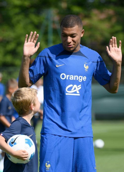 Die Spekulationen um Kylian Mbappé gehen munter weiter. afp