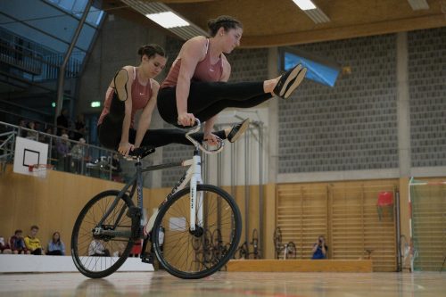 Die WM-Starterinnen Rosa Kopf (r.) und Svenja Bachmann sind im Zweier auch die Titelfavoritinnen.  Radsportverband/Nicolussi