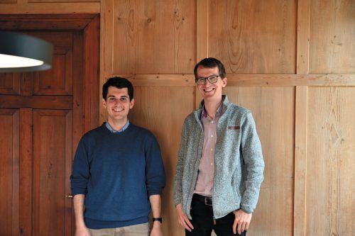 Die zwei jungen neuen Priester: Gabriel Steiner und Jakob Geier. Ölz/Kath. Kirche Vorarlberg