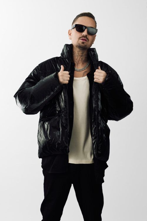 DJ-Superstar Robin Schulz feiert mit seinen Fans am Samstag im Stedepark mit fetten DJ-Beats und tollen Remixes.
Robin Schulz/STargarage