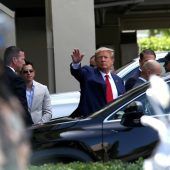 Trump bekennt sich „nicht ­schuldig“ in Dokumenten-Affäre