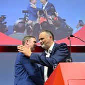 Mit heiserer Stimme an die Spitze der SPÖ